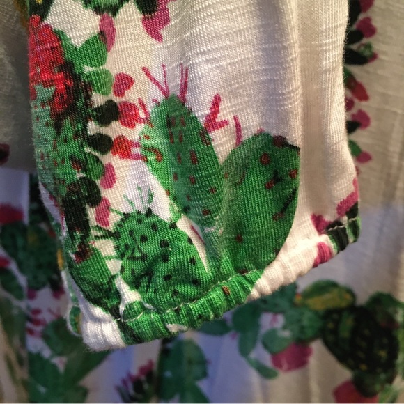 Casey Key Women’s Top -NWT - Picture 7 of 13